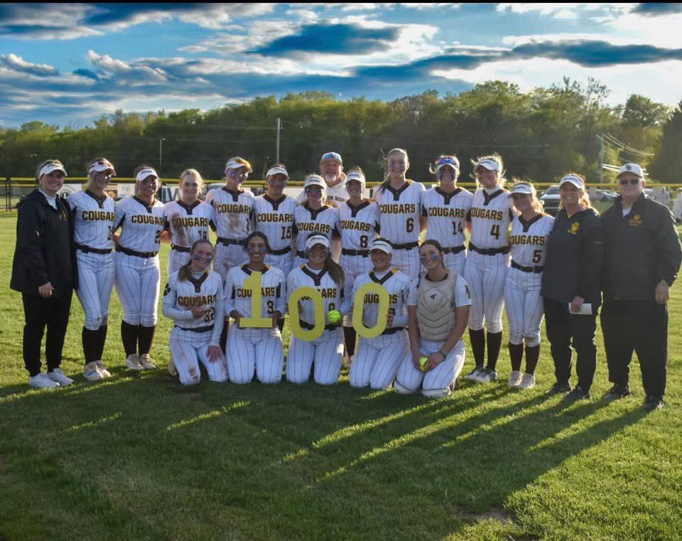 IveeRastatter23's tweet photo. Fun game last night‼️

I hit a milestone of 100 hits & RBIs. Coincidently, my 100th was a homerun! I love playing with this team so much 🤍

Also 2 home runs last night in a win over London!

21-0 this season, and ranked #12 in the country by @MaxPreps. 

Keep it going! 

@ExtraInningSB @LineDsoftball @USASoftball @NFCAorg @daytondailynews