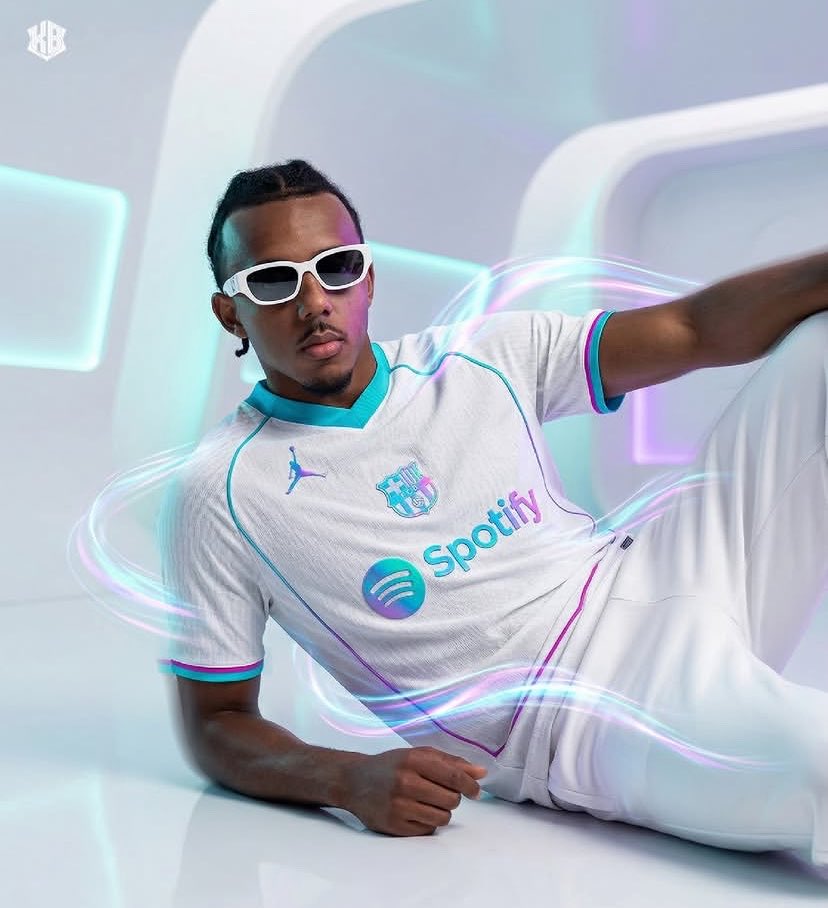 ArenaSN_'s tweet image. Et si ça devenait le  Maillot de Barcelone X Nike Concept à l'extérieur ?

#Barcelone #Nike