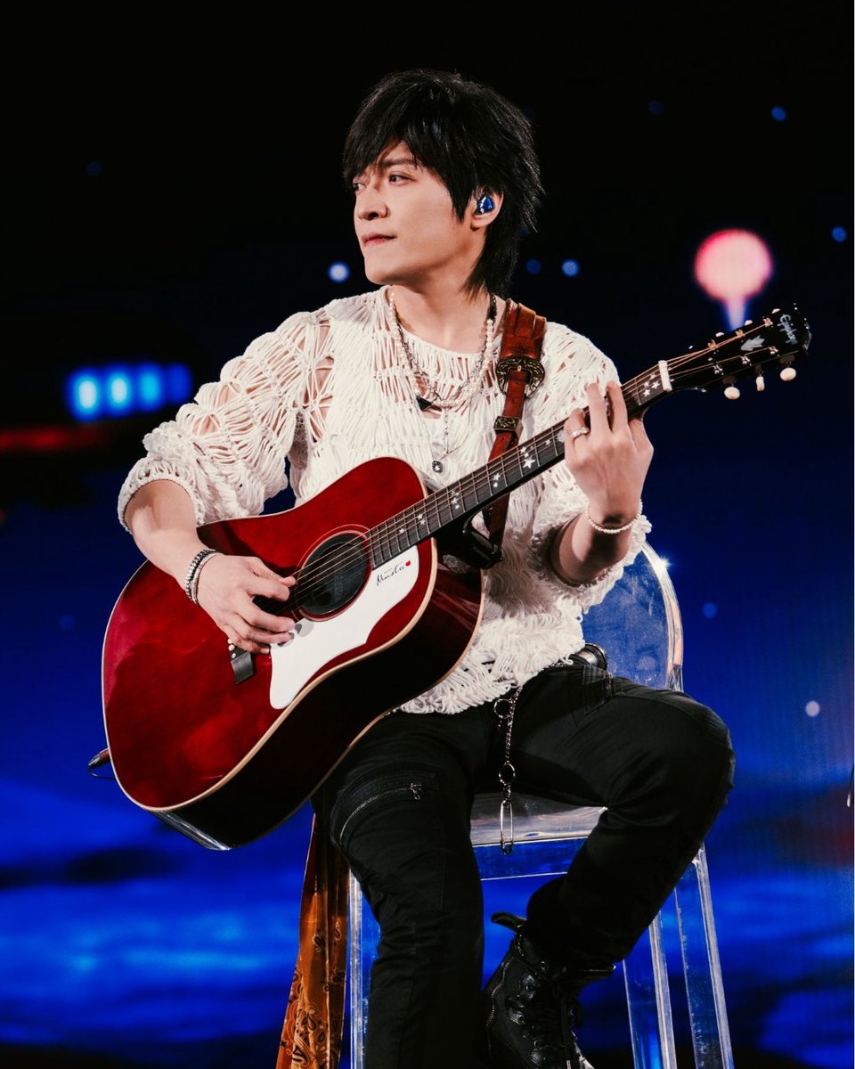 Gibson tweet media