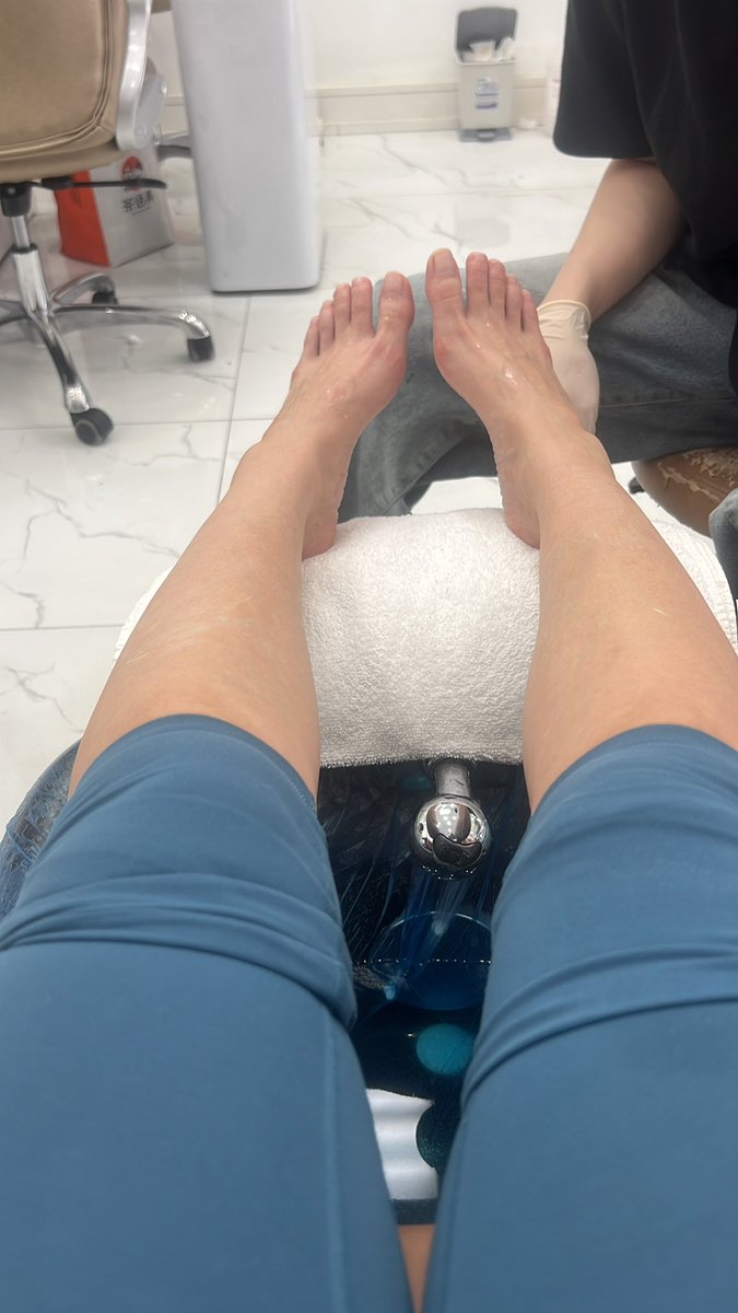 GODDESS LILLY 🇨🇦 🦶🏼 tweet media