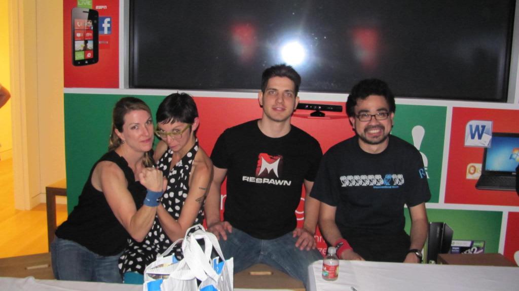 HaloTutor's tweet image. These are the voice actors of #redvsblue that I met while attending Halo: Combat Evolved Anniversary Midnight Launch in a local Microsoft Store back then