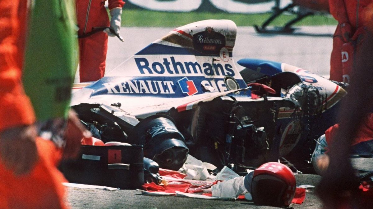 MASMOTORES's tweet photo. El eterno recuerdo a Ayrton Senna: «Tristeza não tem fim»
El 1° de mayo de 1994, el tricampeón del mundo, ganador de 41 carreras, dueño de 65 "poles" y 80 podios, perdía la vida durante el Gran Premio de San Marino, en el Autódromo Enzo e Dino Ferrari. https://t.co/LUSsmzVI8m