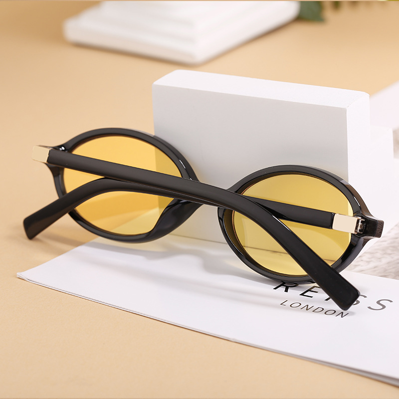 HermitinOptical's tweet image. OEM Oval Shades! Vintage Small Frame UV Sunglasses. Wholesale &amp;amp; Custom. 🕶️ #OEM #Sunglasses #B2B
