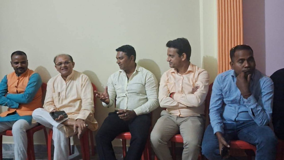 कुन्दरकी विधानसभा के दलपतपुर भाजपा मंडल उपाध्यक्ष श्री नंदराम सैनी जी के कार्यालय उद्घाटन के उपरांत उनके भतीजे के तिलक उत्सव में उपस्थित रहा।