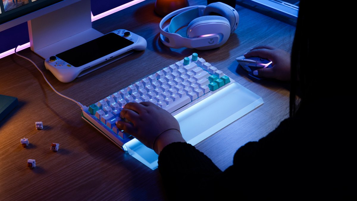 Logitech G tweet media