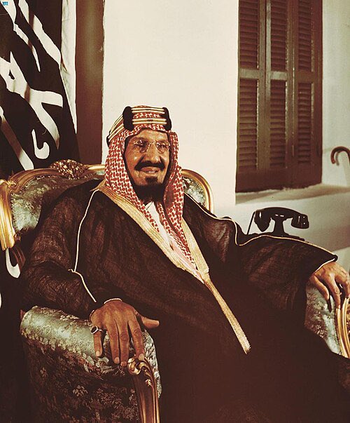 eng_hossam1992's tweet photo. اللهم يا واسع الرحمة، يا من بيده الملك يؤتيه من يشاء، نسألك بأنك أنت الله لا إله إلا أنت، أن تتغمد الملك عبدالعزيز بن عبدالرحمن آل سعود بواسع رحمتك، وتُكرمه بمغفرتك، وتُسكنه فسيح جناتك.

اللهم اجزه عن الإسلام والمسلمين خير الجزاء، وعمّا قدّم لدينك وبلادك وأمتك خير ما تُجازي به عبداً صالحاً نَصَرَ الدين، ووحّد البلاد، وأقام العدل، وحفظ الأمانات.

اللهم اجعل قبره روضة من رياض الجنة، وارفع درجته في عليين، واجمعه مع النبيين والصديقين والشهداء والصالحين، وحسُن أولئك رفيقاً ،،،..