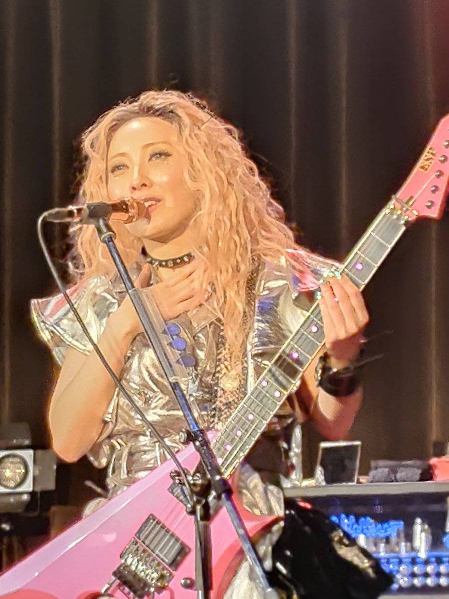 Stranger_Mako's tweet photo. Zilqy Tour 2026 “Rise to Liberation”
渋谷wwwx
まだ曲数が少ないこともあり、ギュッと濃密なライブ🤟
楽しそうに叩きまくる華乃さんがよく見えた👀カッコよかった〜🥁
メンバー間の関係の良さがフロアまで伝わってきました🤟
Tokiさん前で初毒霧☠️
ファイナルも最高のパフォーマンスを期待✨
#Zilqy https://t.co/hKo9y6fMoG