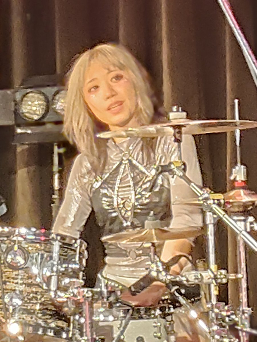 Stranger_Mako's tweet photo. Zilqy Tour 2026 “Rise to Liberation”
渋谷wwwx
まだ曲数が少ないこともあり、ギュッと濃密なライブ🤟
楽しそうに叩きまくる華乃さんがよく見えた👀カッコよかった〜🥁
メンバー間の関係の良さがフロアまで伝わってきました🤟
Tokiさん前で初毒霧☠️
ファイナルも最高のパフォーマンスを期待✨
#Zilqy https://t.co/hKo9y6fMoG