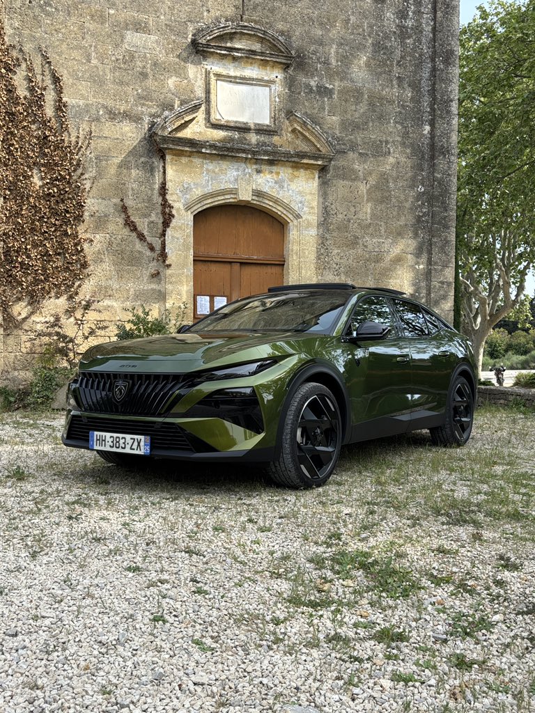 andrewmaxwalker's tweet photo. That was the week that was. XPENG G6. Peugeot 408. Citroen e-C3 Urban. Chery TIGGO 8. @bwheeler82 @XPENG_Global @Stellantis @StellantisFleet @jertownsend @CheryCarsPH https://t.co/CLZ3e0h8Ba