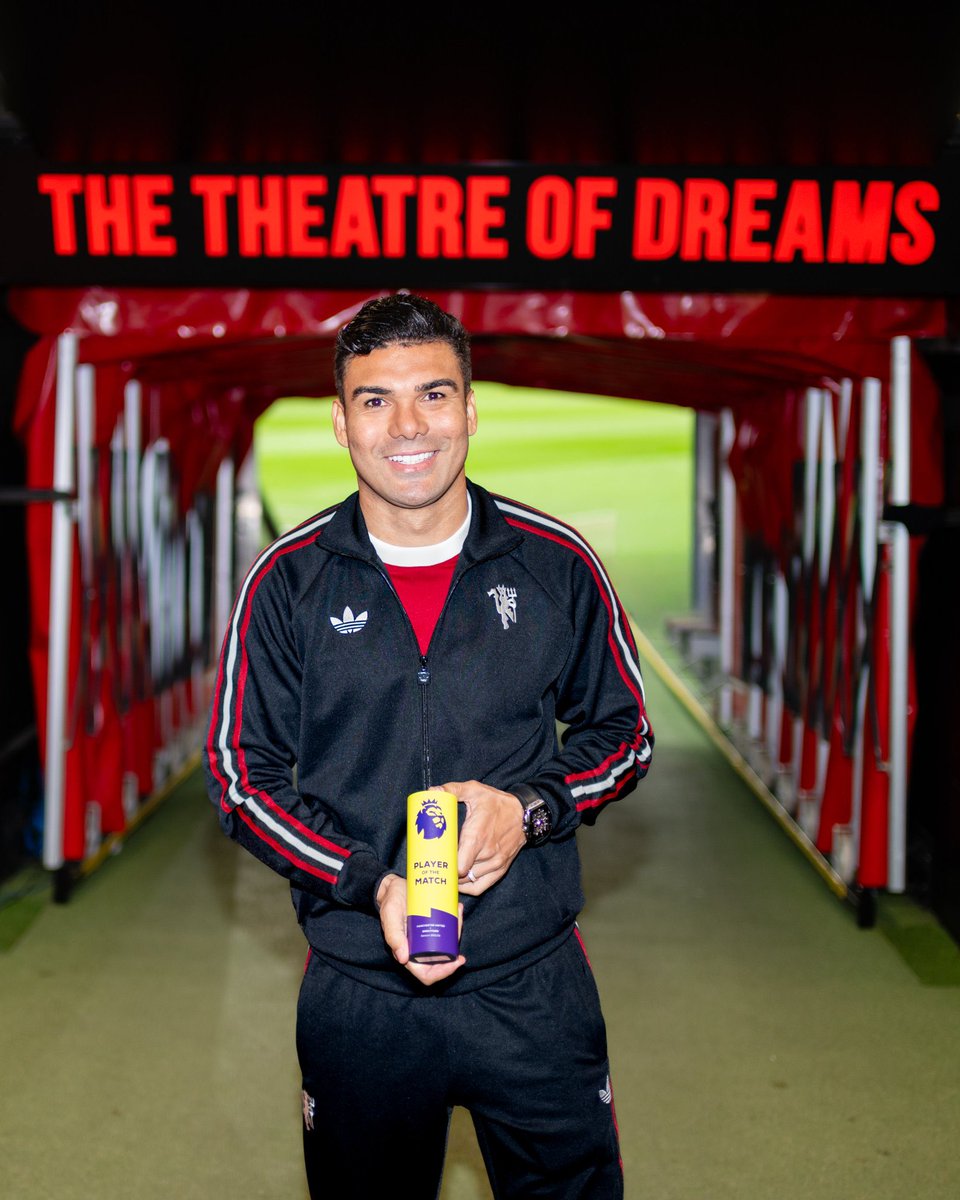 uwimaclarisse's tweet image. 𝐁𝐑𝐄𝐀𝐊𝐈𝐍𝐆: 

Casemiro has been named Manchester United’s Player of the Month for April ❤️

Cyamatama ameze neza cyanee

Buriya ntiyari kuba Bruno ra? 

#Football