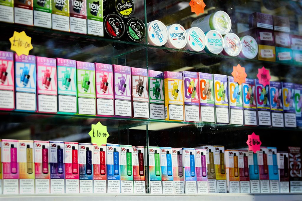 KulikovUNIATF's tweet image. Belgium 🇧🇪 announced it will ban flavored #ecigarettes starting September 1, 2028, allowing only tobacco and neutral flavors.

The policy  is aimed at reducing youth #vaping by removing flavors, which increase product appeal among teenagers. 

tobaccoreporter.com/2026/05/01/bel…