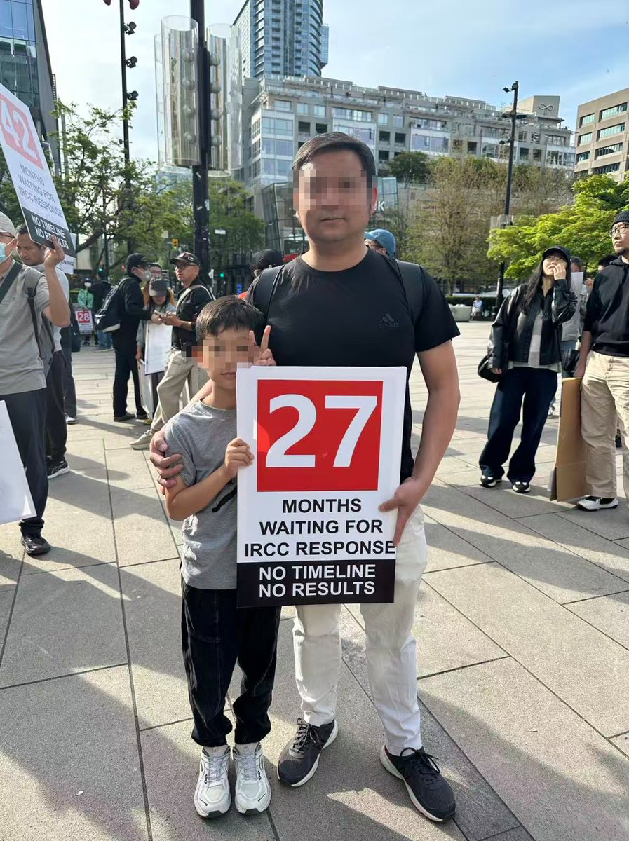 VoicesFairCheck's tweet photo. A father and his child. 👨‍👦 This is the human face of the IRCC backlog.

Imagine trying to build a stable, secure life for your kid while being trapped in an endless, completely opaque security screening process with zero timeline. 27 months and counting. https://t.co/iR5ZCRKcBV