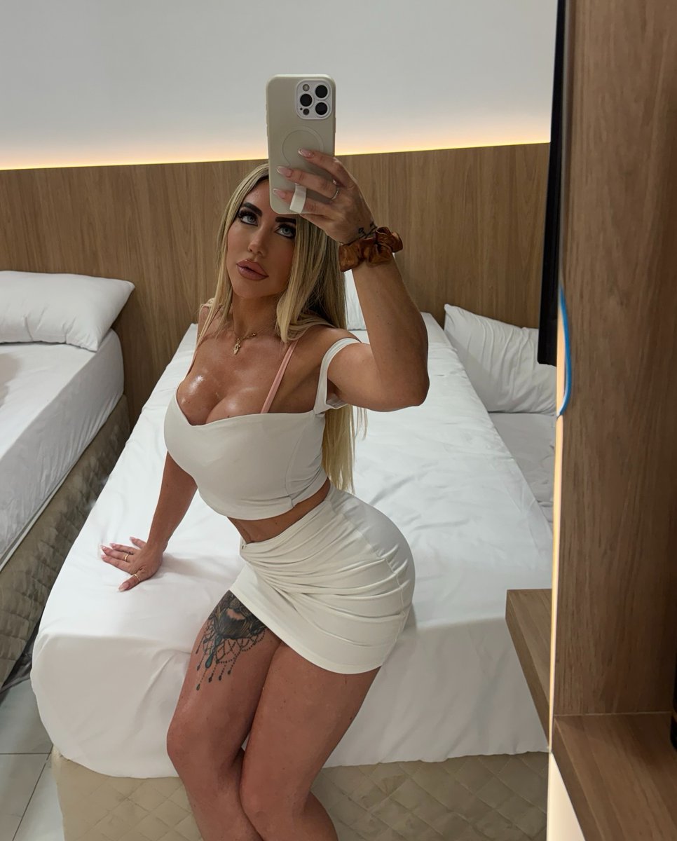 Carlaboom OF Model 😈 tweet media