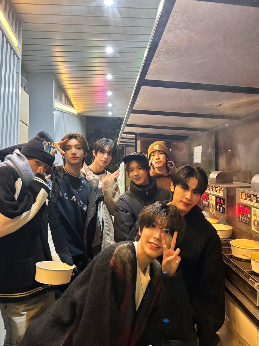 즤즤 tweet media