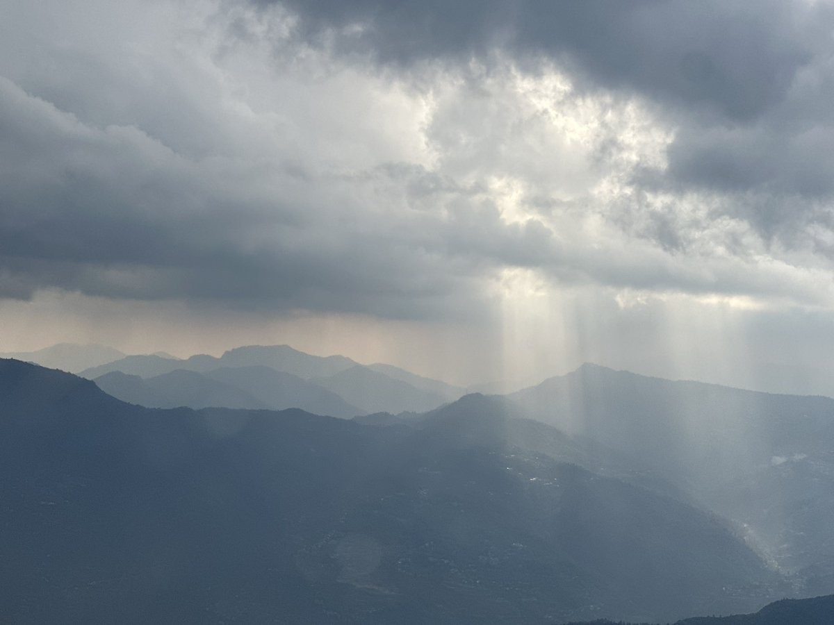 nitinwelde's tweet image. - “Sir,  aaj 33 saal ho gaye , ek din bhi aisa nahi hain jab mereko maja nahi aya ho”my conversation with Mahanand Sharma from Delhi. 

#pilotlife #gratitude