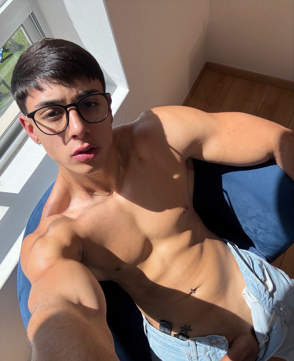 𝑳𝑬𝑶 𝑻𝑯𝑬 𝑯𝑬𝑹𝑶 🦸🏼‍♂️⭐️ tweet media