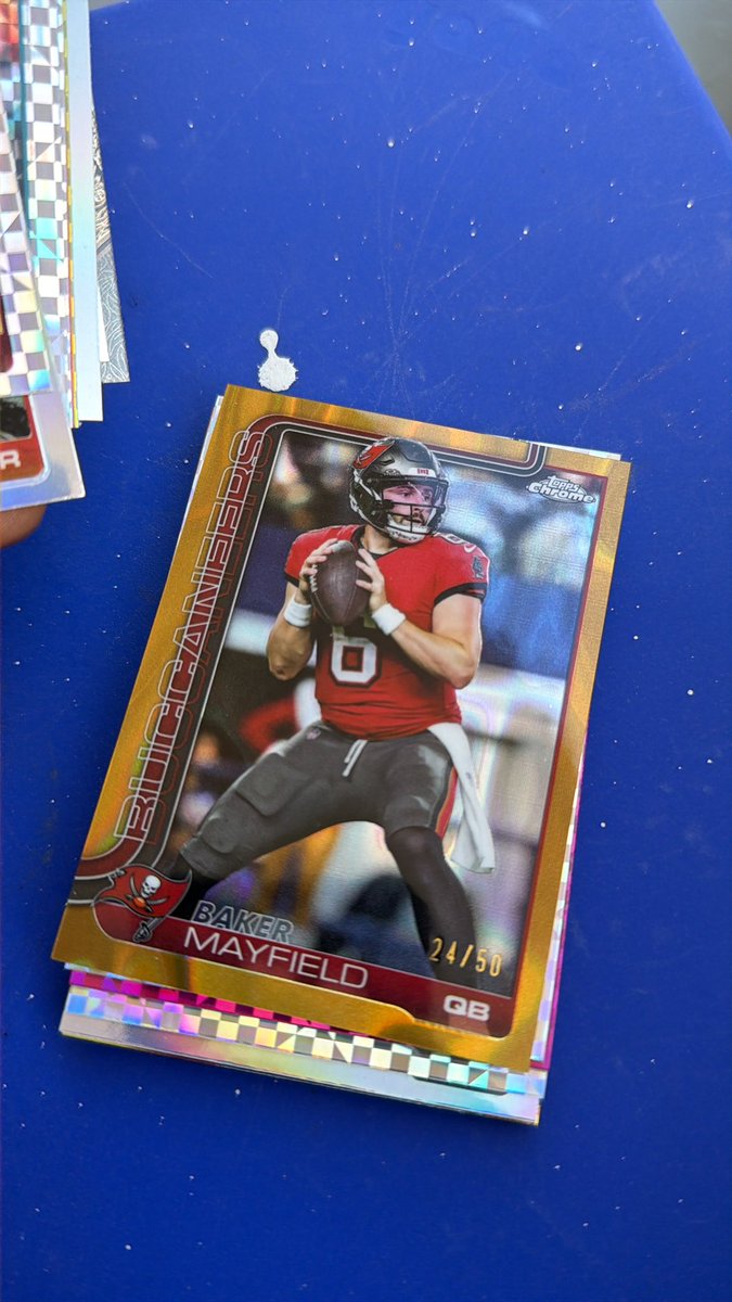 GabeOfficial03's tweet photo. First Mega @CardPurchaser https://t.co/sGkux9K1RD