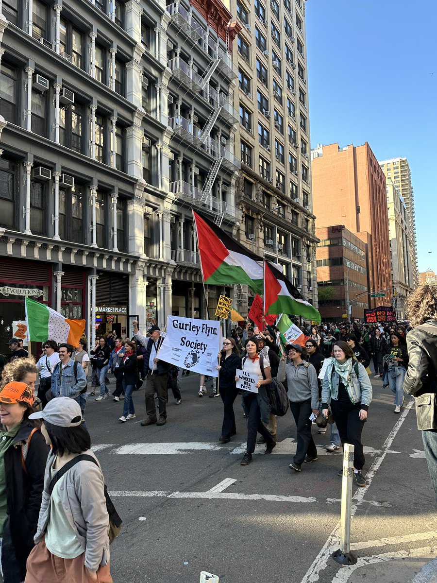 SamSachan's tweet photo. @RimaHas New York Live !
Free Palestine !!!!!!!! https://t.co/MFgQmsxWyU