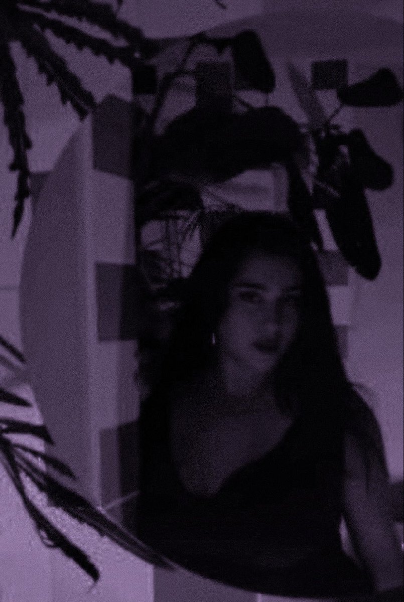 Julia Laura 🛸 tweet media
