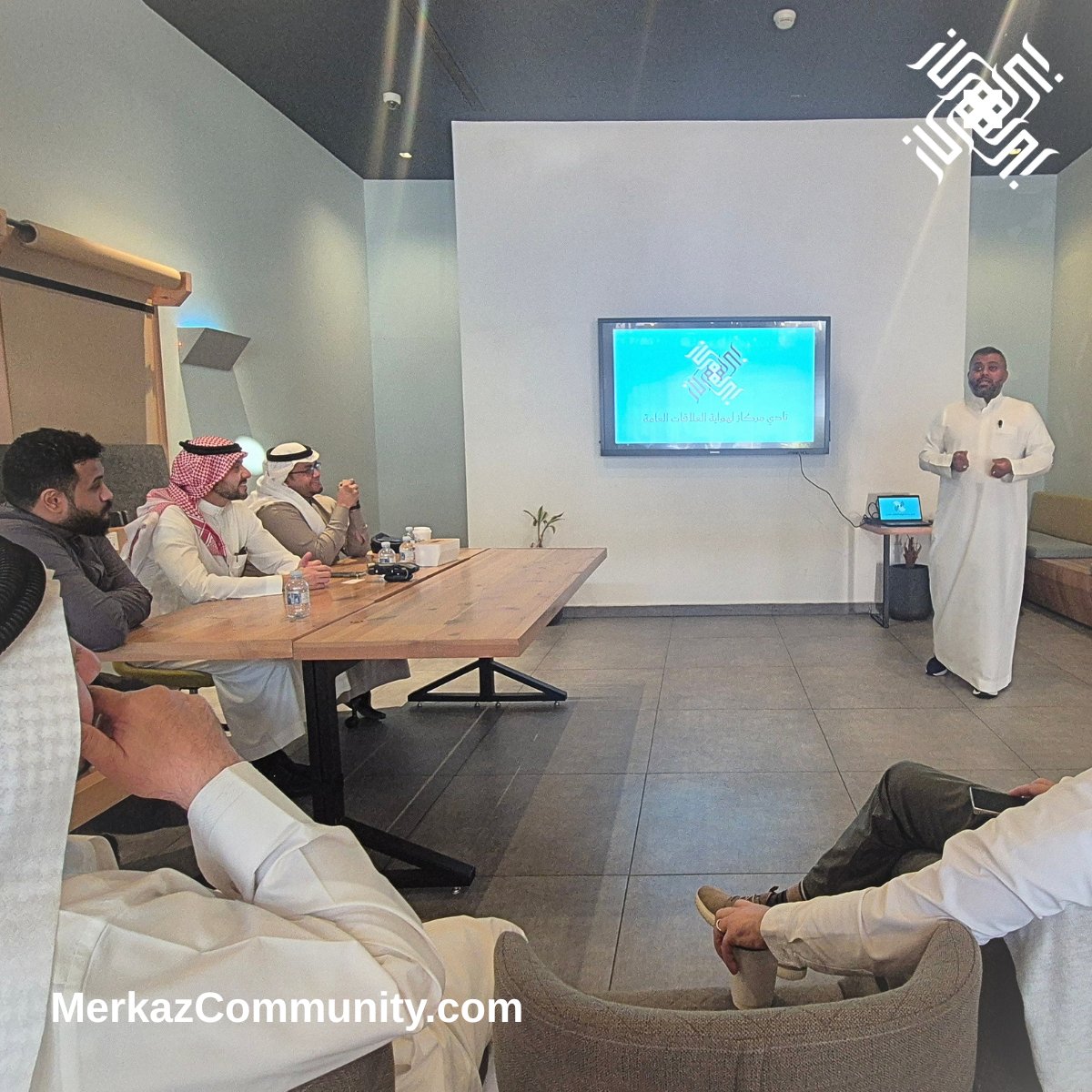 Merkaz مركاز tweet media