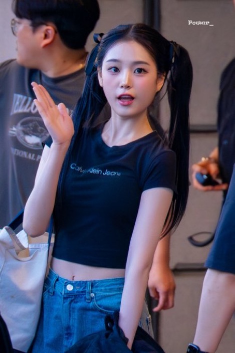 ⋆Jiyeon c.@Power_IU