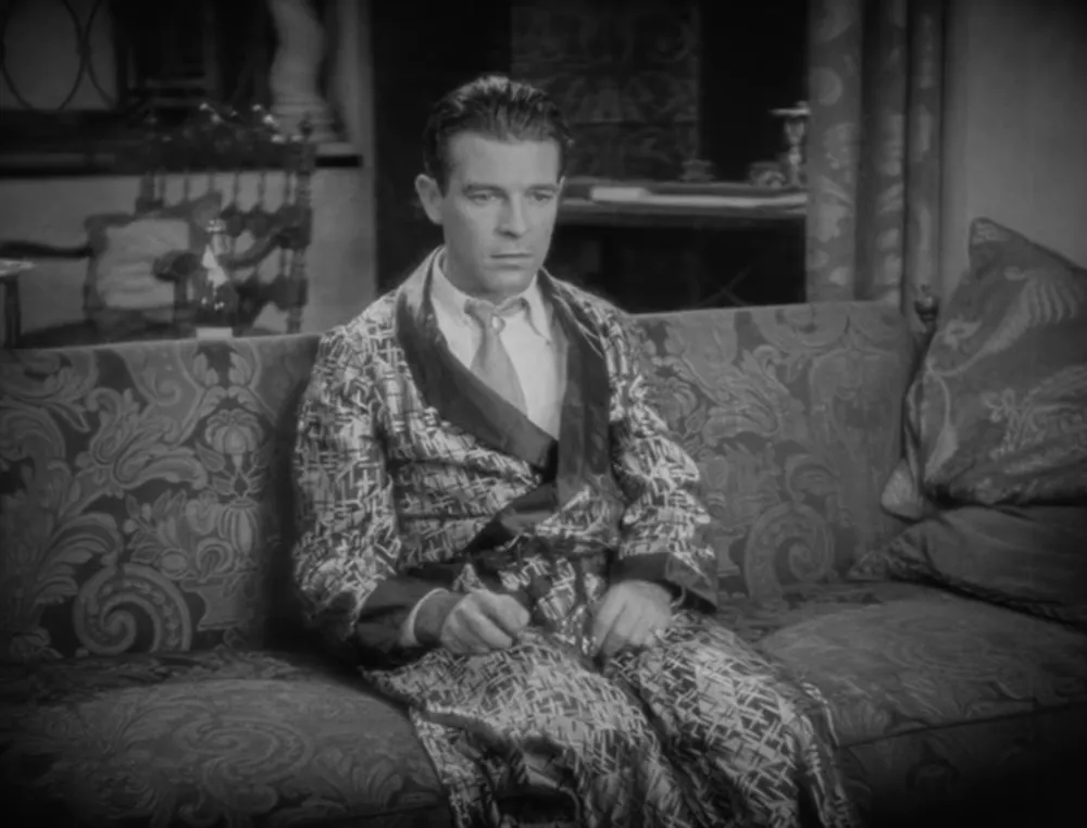 jaxbra's tweet photo. Whew! The mid-afternoon robes are here! Which ones will you see?
Strangers on a Train (1951) 3PM at the Egyptian
Father of the Bride (1991) 3PM at House 1
The Patsy (1928) 2:45P at House 4
#TCMParty #TCMFF #ClassicMeninRobes https://t.co/h3RL93K4dh