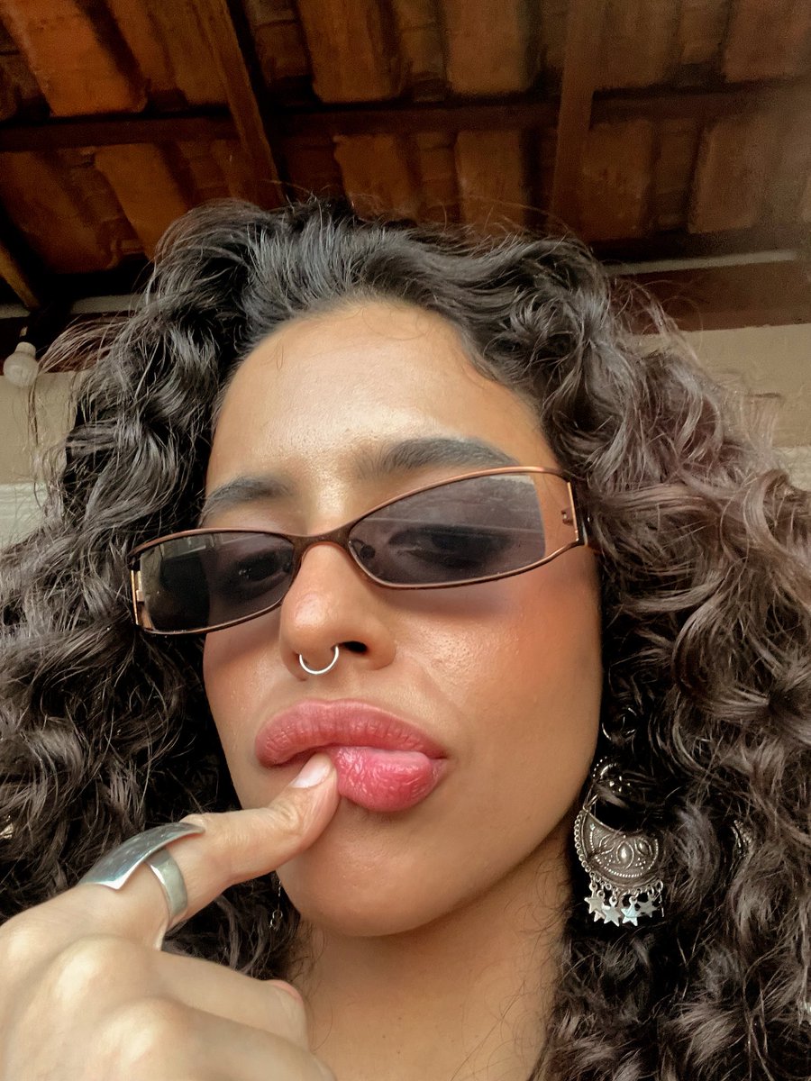 bea tweet media