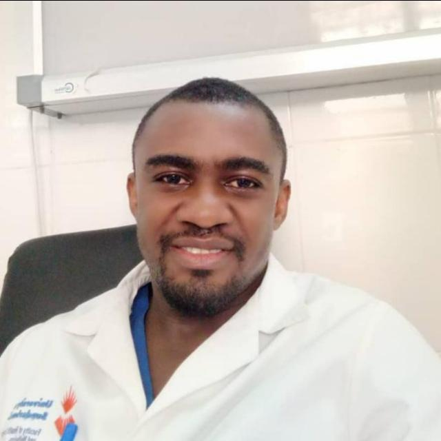 #Bangui : Un stage de formation destiné aux médecins et aux infirmières afin d’améliorer le traitement des blessures accidentelles, notamment celles liées aux accidents de moto, et de développer des méthodes de prise en charge des urgences.