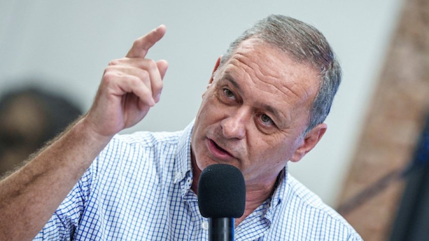 “Poco espacio para hablar de tecnología, empleo e inversión” dijo Delgado quien cuestionó los contenidos del PIT-CNT
n9.cl/0f7k2n
