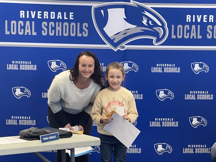 Riverdale Local Schools tweet media
