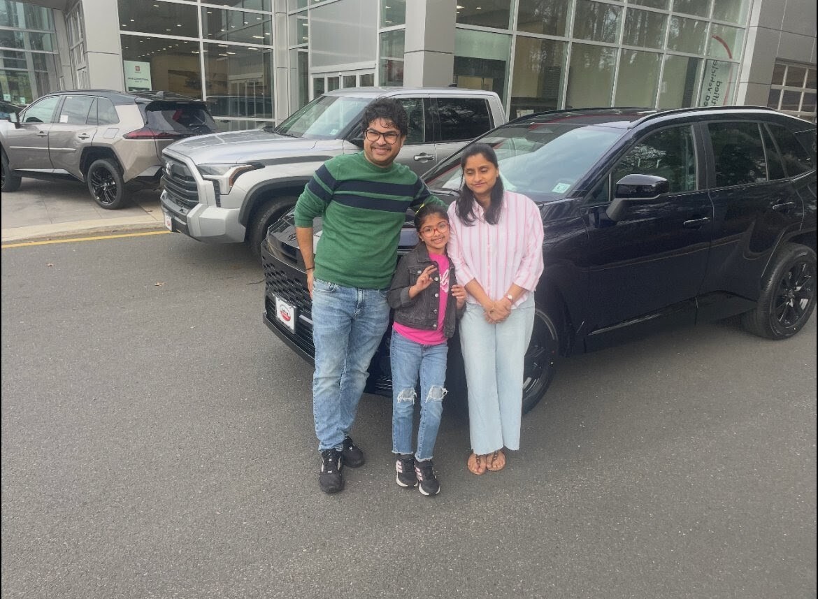 Gateway_Toyota's tweet image. Wheels never stop turning here at Gateway Toyota. Congratulations to these happy customers on their new ride!
#GatewayToyota #Toyota
