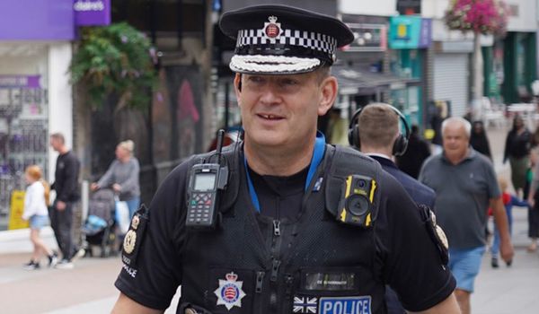 Police Professional tweet media