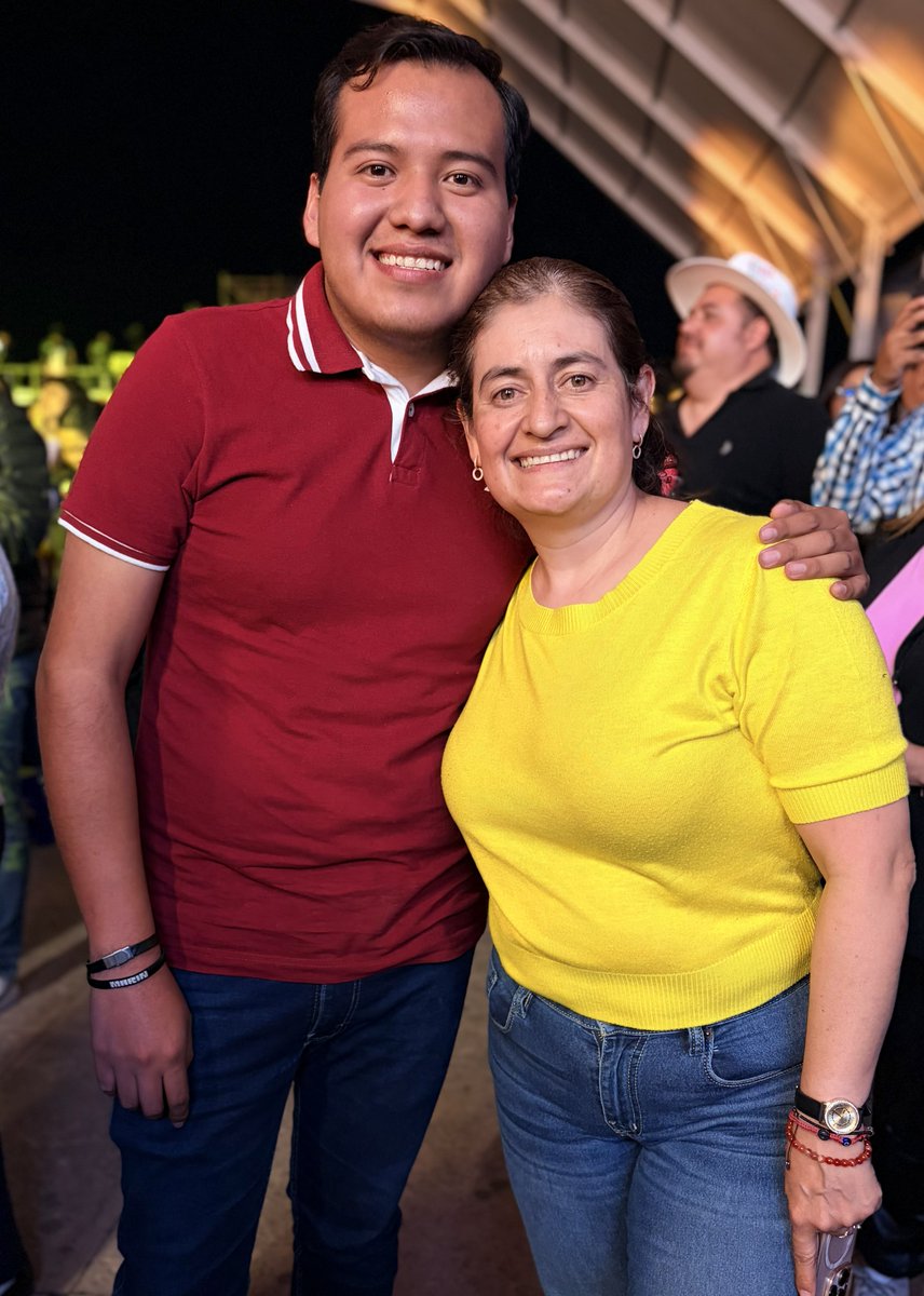 Admiro mucho la persona que eres y valoro mil nuestra amistad, <a href="/CelinaPGuzman/">Celina Peña Guzman</a>.