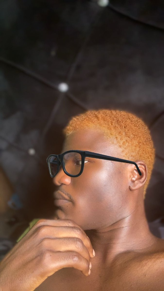Waju_doo's tweet image. Blond looks Good on me 

#model  #blondhair