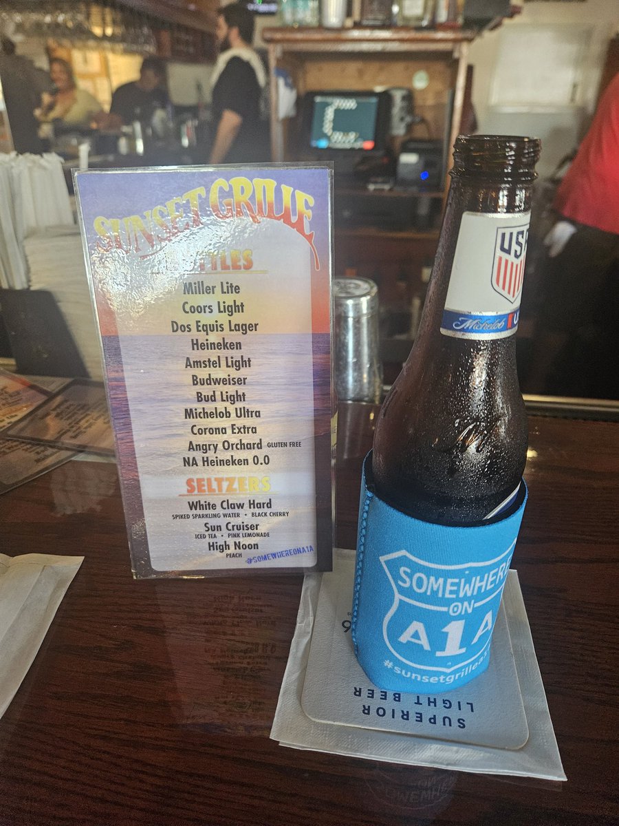 cinrui's tweet photo. It's 5 o'clock somewhere! #Cheers
#SunsetGrille https://t.co/LH0tEdoMwH