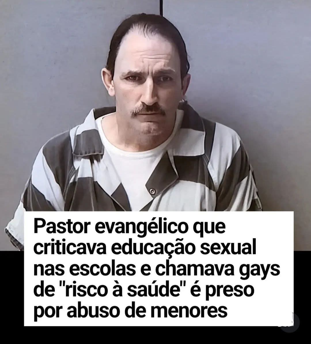 Raphael Augusto França, líder evangélico de Niterói (RJ), foi preso na Operação Pactum Corruptum. Ele é acusado de estupro de vulnerável e armazenamento de material de abuso infantil. A investigação aponta q ele usava a própria filha de 12 anos para atrair adolescentes. A polícia