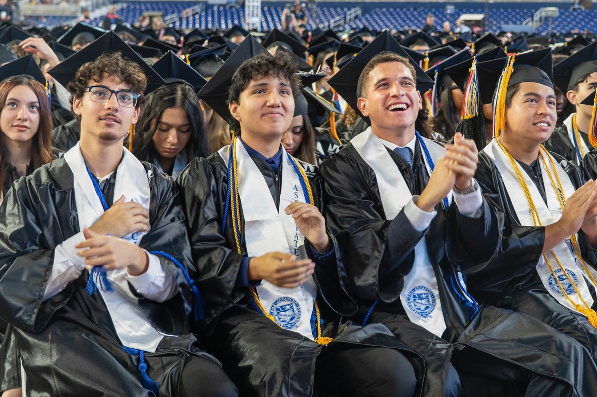Miami Dade College tweet media