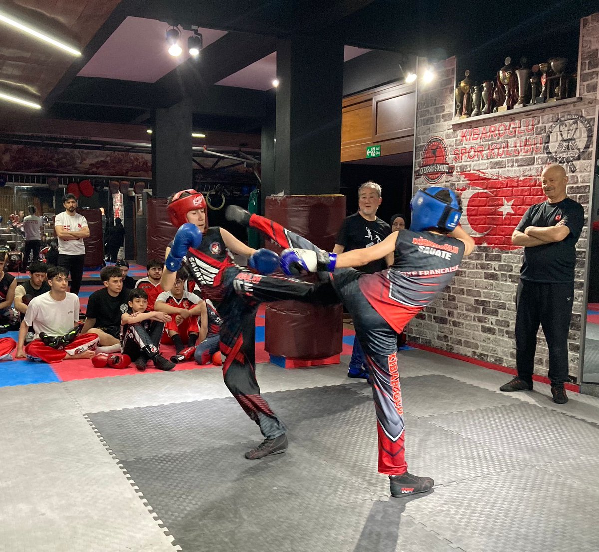 savatetr's tweet photo. Pendik’te Savate Rüzgarları Esecek, @tgosbfed @gosbf1 @GSBgenclik @gencliksporbak @CankiriEmniyet @CankiriValiligi @cnkrbelediyesi @OrtaBelediye @SabanozuB @ozbayibrahim08 @ismailhakkiesen @MhpTbmmGrubu @oktay_saral @firattasolar @FISavate @SavateCentral @turkiyesavate @RUMINACK https://t.co/UWNS09WoKR