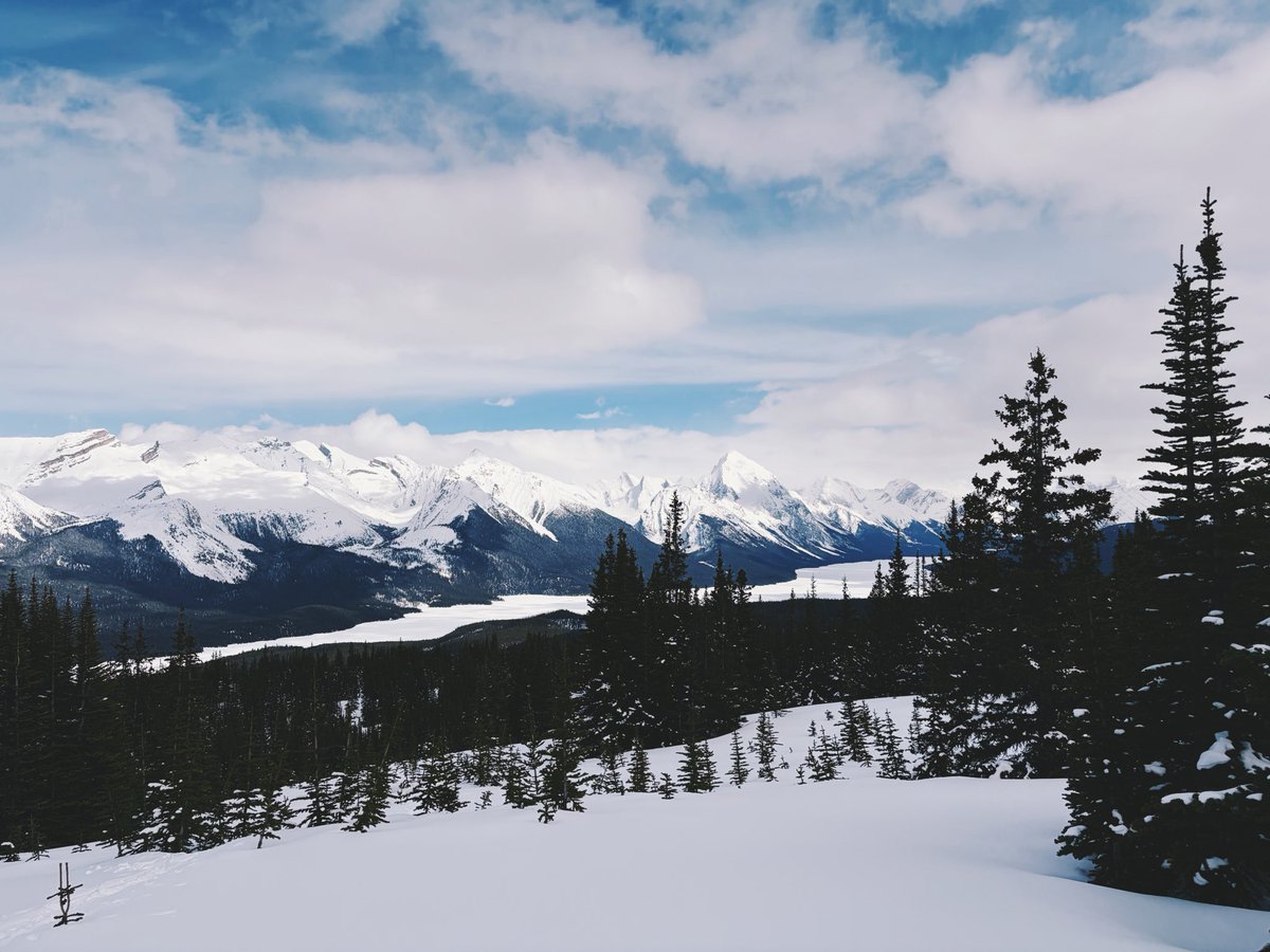httpyeeva's tweet photo. Guys I’m in my hiking phase it’s so bad but it’s so good and I want more https://t.co/xSydoNZLKF