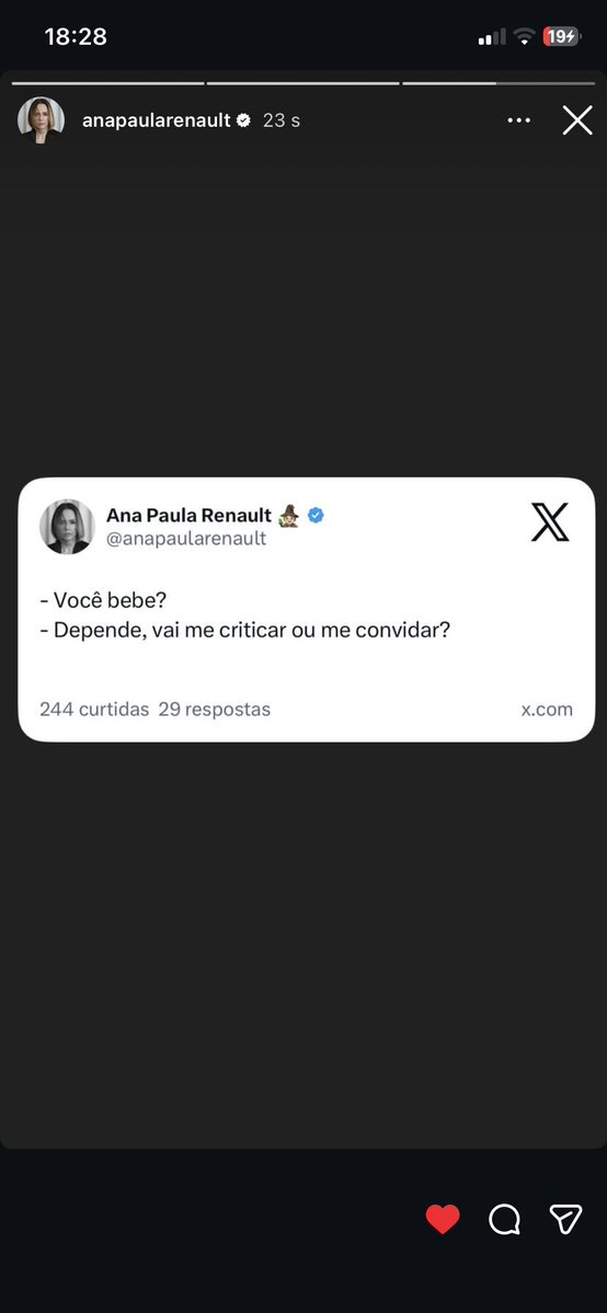juli tweet media