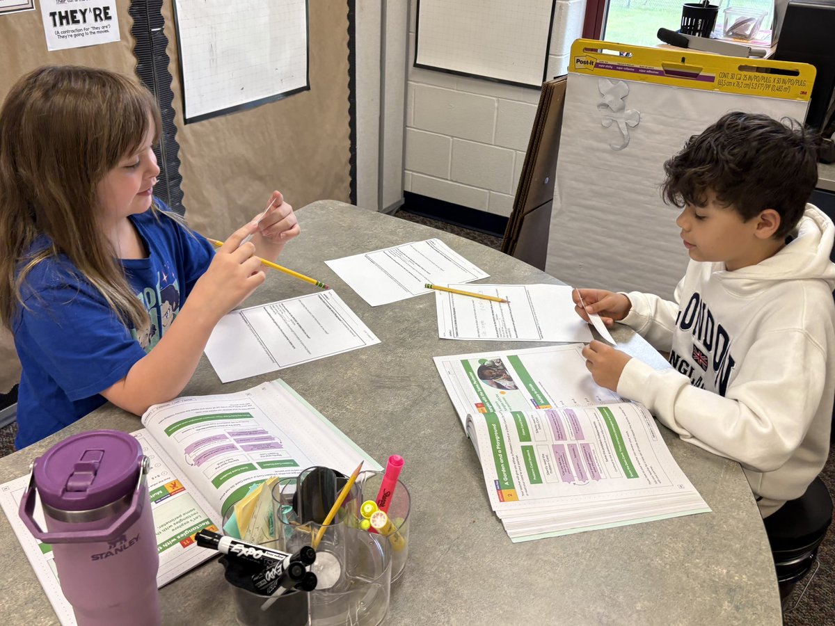 PVWollberg's tweet image. Stretching our thinking as we worked with partners to solve some challenging math problems. #pvlearns #mathisfun #collaboration