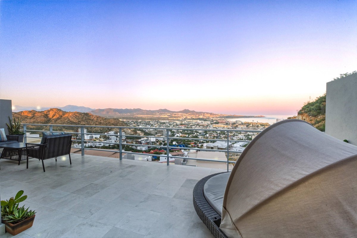 NancyBouch39680's tweet image. Price Improvement: $699,800 usd
Penthouse Condo #934, Cascadas, Cabo San Lucas
See more here: hellocaborealestate.com/d8rd8ksk

#pedregal #oceanviews #cabomarina #caborealestate