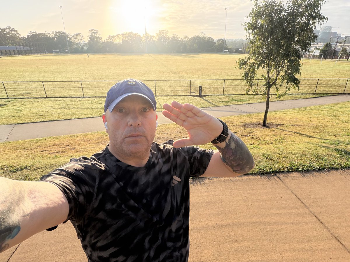 DavieBlue26's tweet image. Day 119 /123 fit for the holidays challenge!! 🫡Starting the day with a sunny 5k 🫡Happy Saturday 🫡#2026challenge #MentalHealth #Kindness #ipaintedmywalk #supportothers #gearupspeakup #ConsistencyWins #deletingX