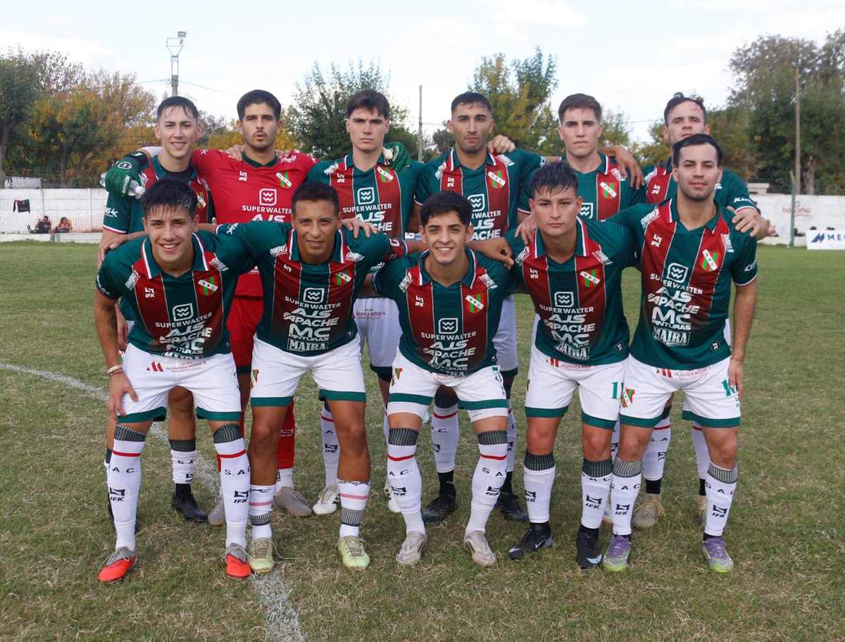 SACLasParejas's tweet photo. #𝑳𝑰𝑮𝑨𝑪𝑨Ñ𝑨𝑫𝑬𝑵𝑺𝑬 ⚽️
💚❤️ SEGUIR INSISTIENDO LOBO, ES LA MANERA DE QUE LLEGUE, ARRIBA!
⚽️ En este viernes feriado, por el día del trabajador, Sportivo partió a visitar al W. Kemmis por la jornada 11 del #AperturaLCF
¡Dale Lobo, dale! 🔴🟢 https://t.co/gdVfo73jpj