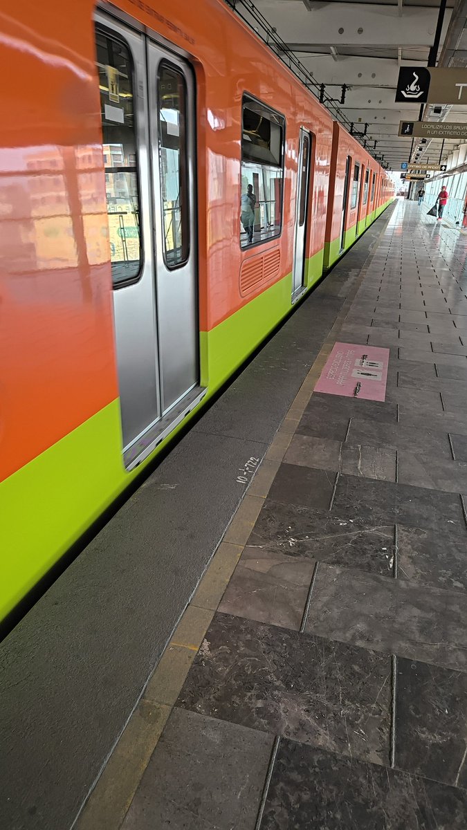 gaara_6's tweet photo. @MetroCDMX ya no te fies de los usuarios https://t.co/AxBGPjxumt