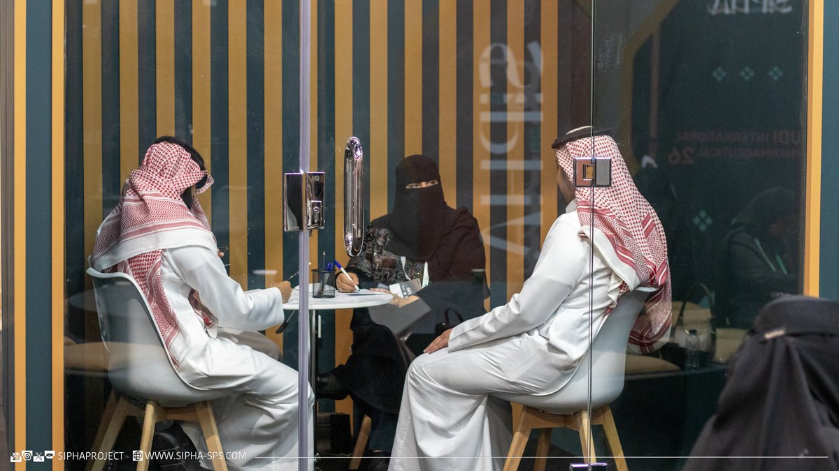 SIPHAproject's tweet photo. Step Forward with Confidence ✨!
Highlights of the Mock Interviews at the #FutureCareer zone, to develop professional communication skills in #SIPHA26 https://t.co/lCZ06XJAhx