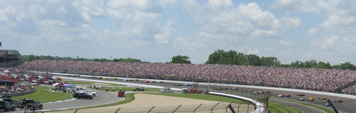 COLORMktgDesign's tweet image. It's May. Ten years ago I caught the whole field on the pace lap (I think. It may have been the parade lap.) #thisismay #indy #indy500