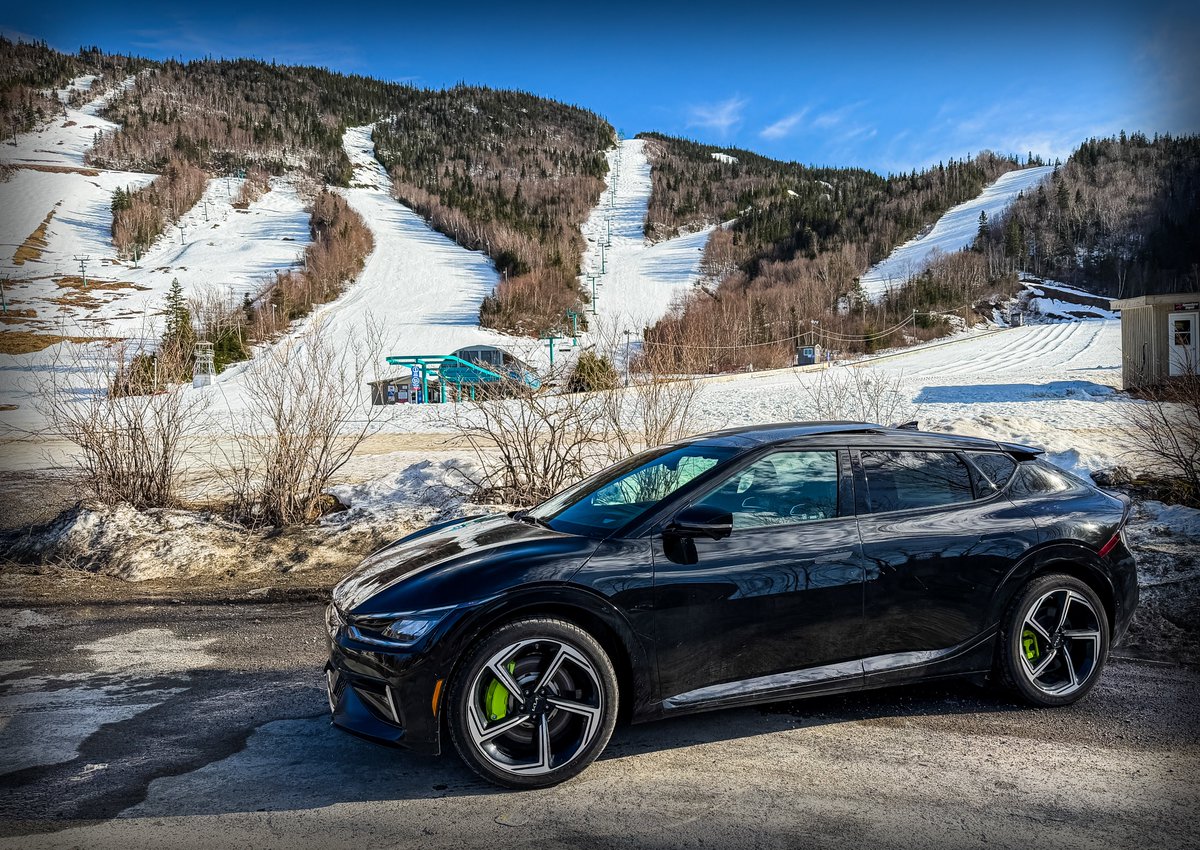 DonnieOK's tweet image. It's "New Summer Demo Day".  Thanks to my employer @westernkia .  EV6 GT.  576 hp, 0-60 in 3.4 secs.  I'll be the 1st to work every morning.  LOL.  Ask me how it can be yours!!!  #ev #Electric #KIA @KiaCanada spring has sprung &amp;amp; I'm ready to enjoy it.  #CornerBrook #Newfoundland