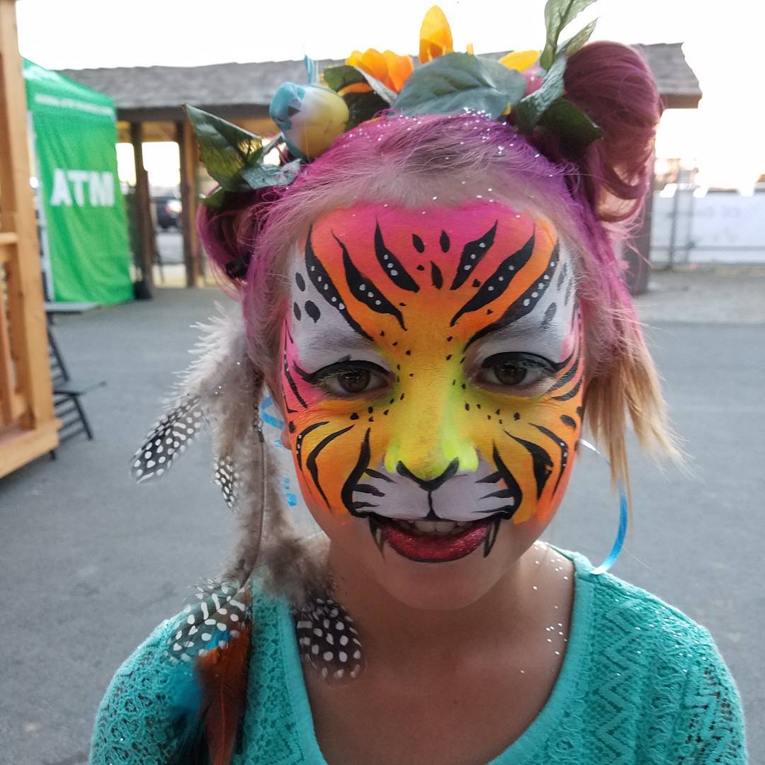 only_issac13's tweet image. Cheetah girl! #facepainting #fun #awesome #kids #halloweencostume  #ivytheartist