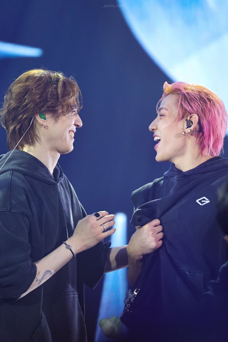 Yugyeom Base tweet media